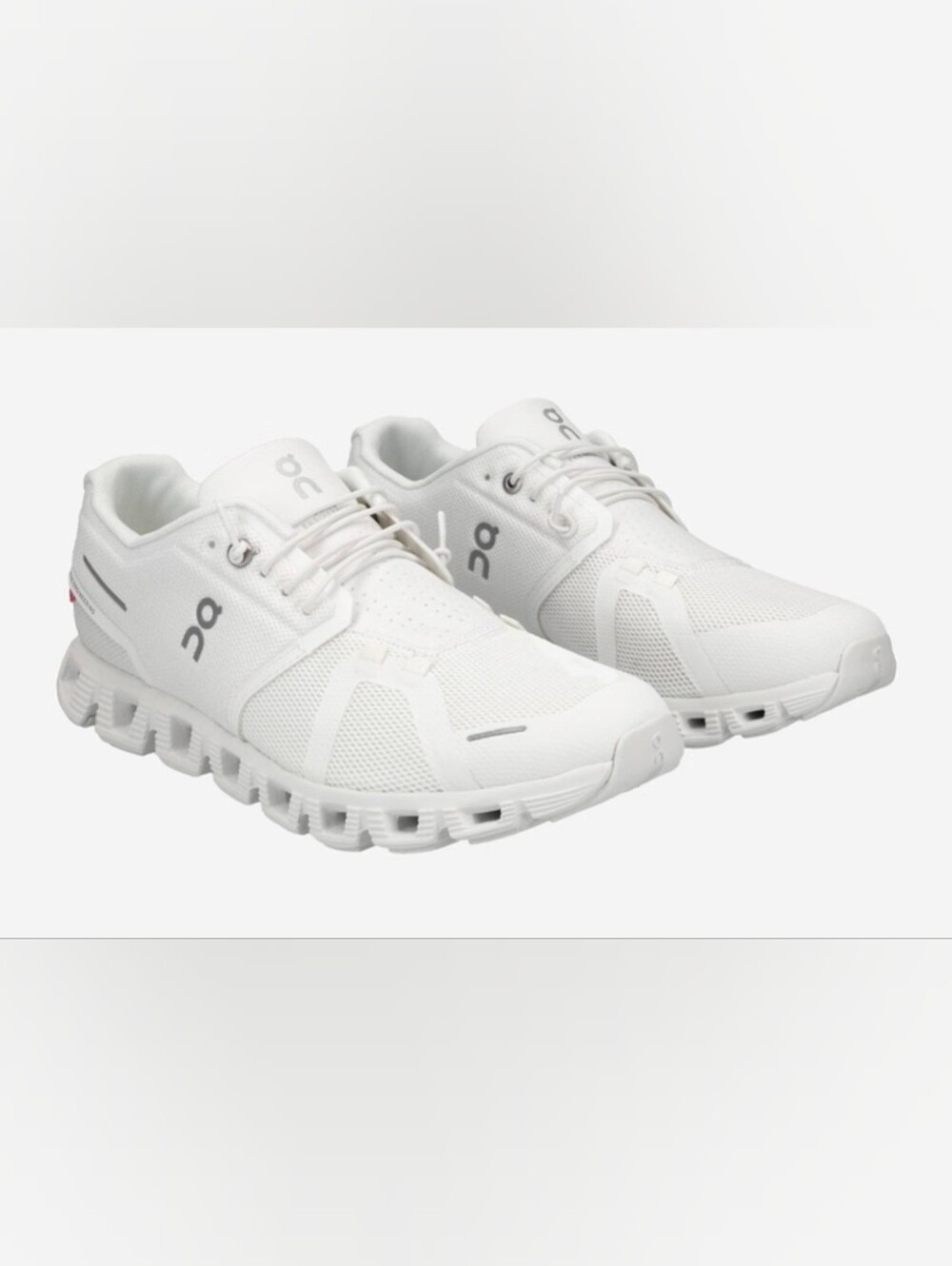 On Cloud 5 Women's White/White Size 6